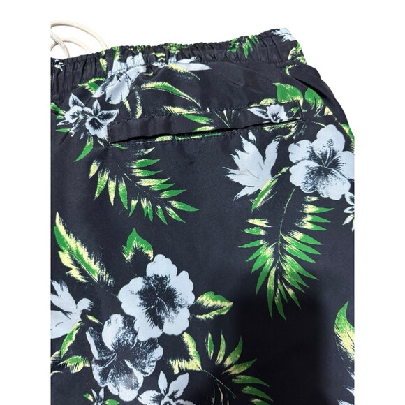 Nautica Navy/Blue Swim Trunks Men’s Size XL NWOT - Picture 7 of 11